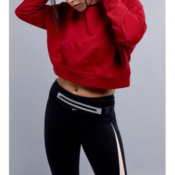 nike slim hip pack